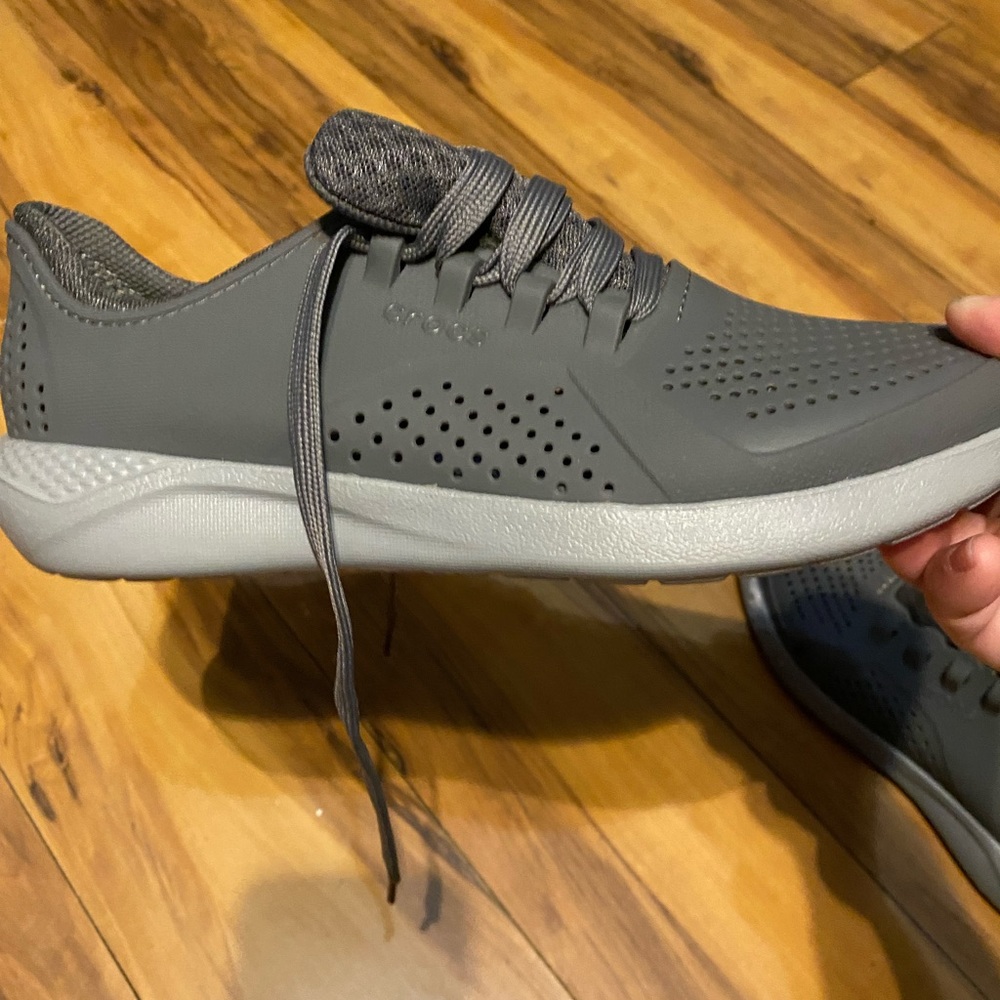 Croc big kid size 5